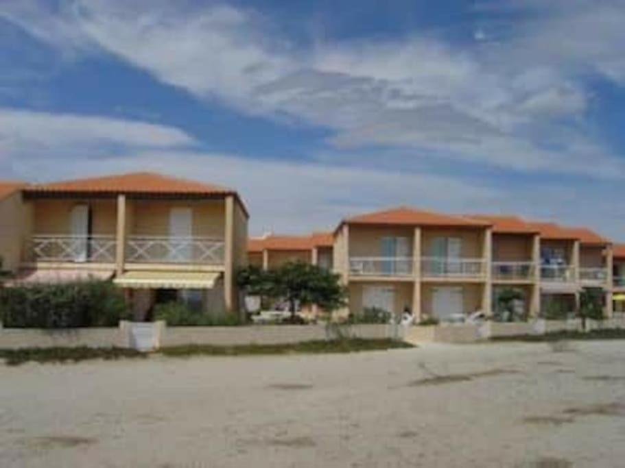 Maison Face A La Mer Sur Le Sable Le Barcarès Eksteriør bilde